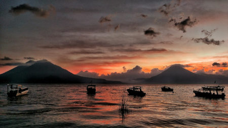 lancha-boats-lake-atitlan-sunset