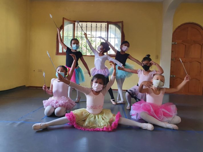 Dance Classes in Atitlan - ballet at Transformación Ballet