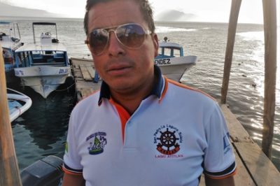 lancha-boat-captain-lake-atitlan-guatemala
